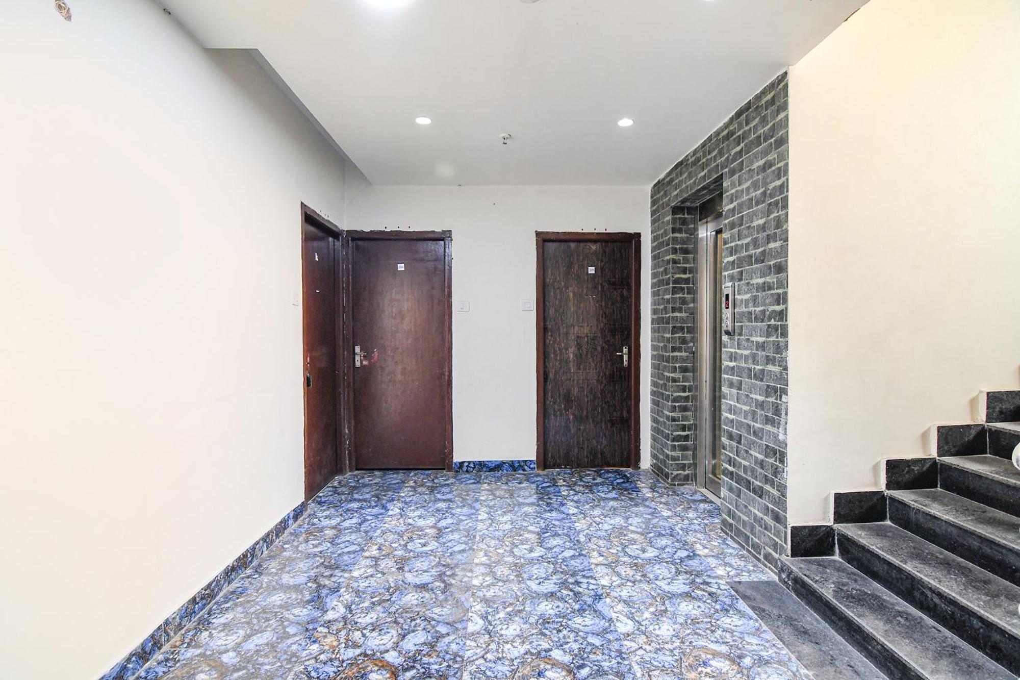 Fabhotel Grand Hazra Inn - Nr Ballygunge Station Kolkata Bagian luar foto