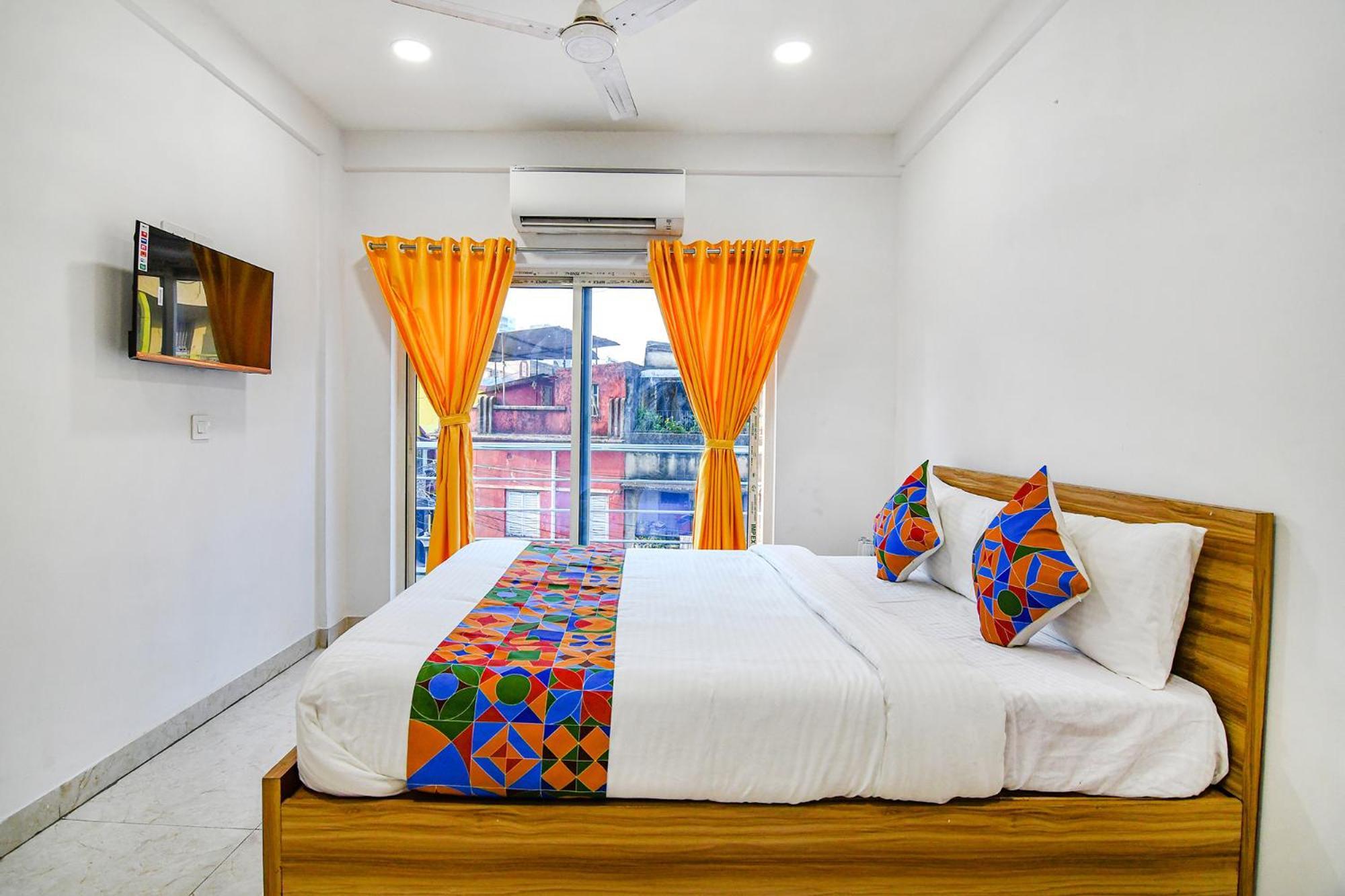 Fabhotel Grand Hazra Inn - Nr Ballygunge Station Kolkata Bagian luar foto