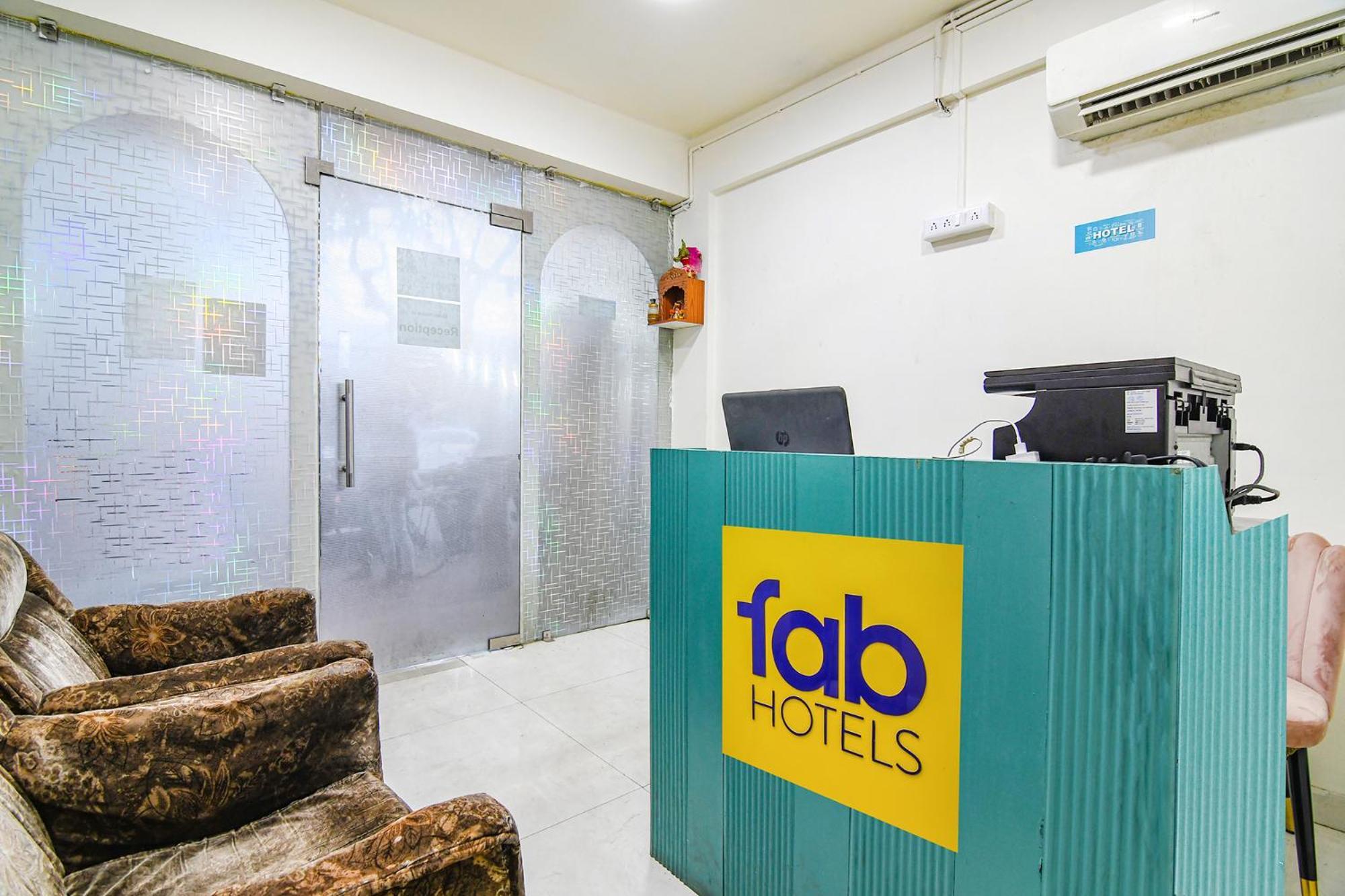 Fabhotel Grand Hazra Inn - Nr Ballygunge Station Kolkata Bagian luar foto