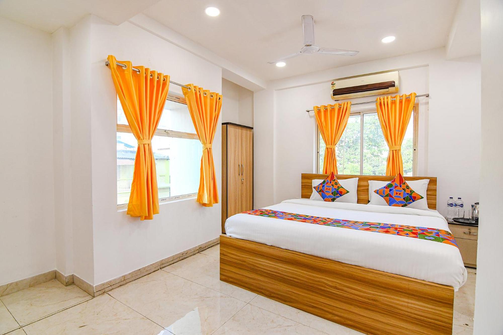 Fabhotel Grand Hazra Inn - Nr Ballygunge Station Kolkata Bagian luar foto